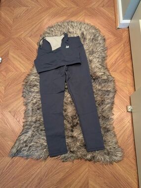 Muscle Nation Charcoal Gray Leggings & Sports Bra Set